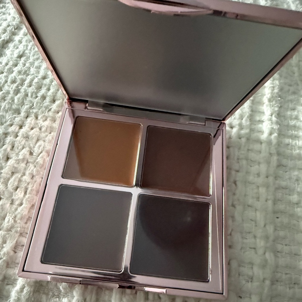Ace Beaute ultimate sculpt face palette